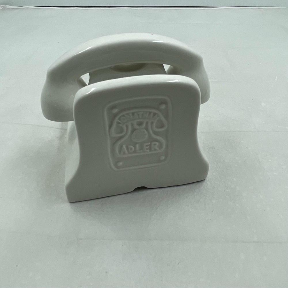 Jonathan Adler Smartphone Dock - Picture 9 of 13